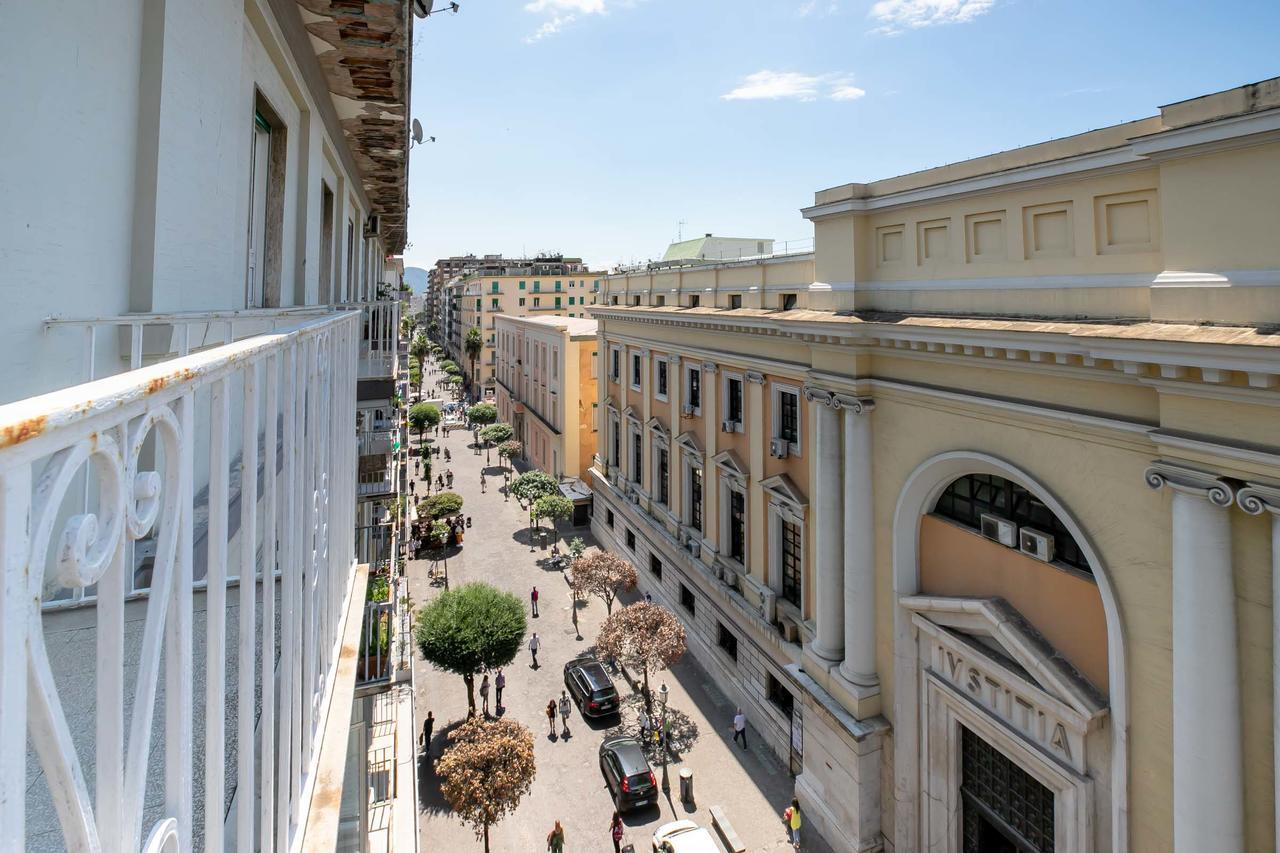 Residenza Eleonora Bed & Breakfast Salerno Ngoại thất bức ảnh
