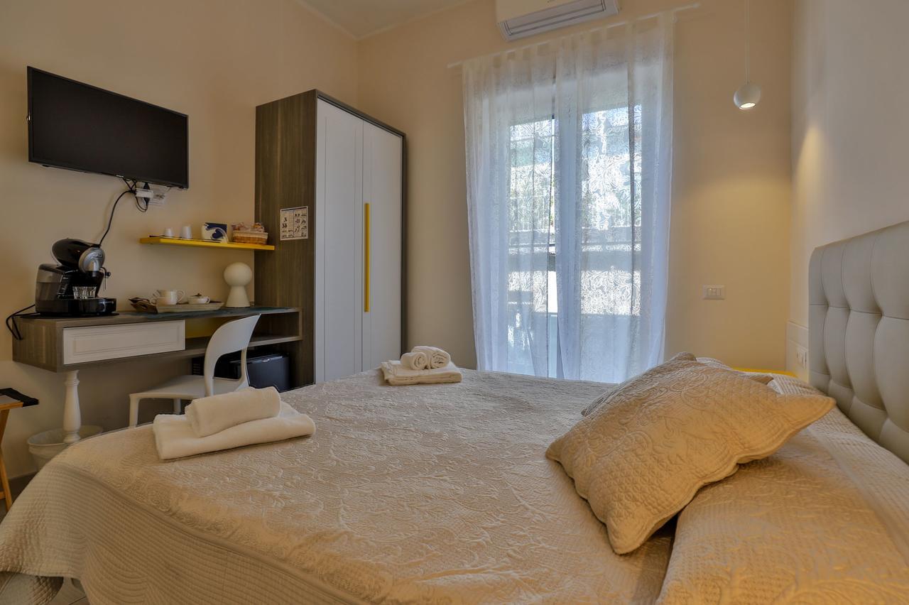 Residenza Eleonora Bed & Breakfast Salerno Ngoại thất bức ảnh