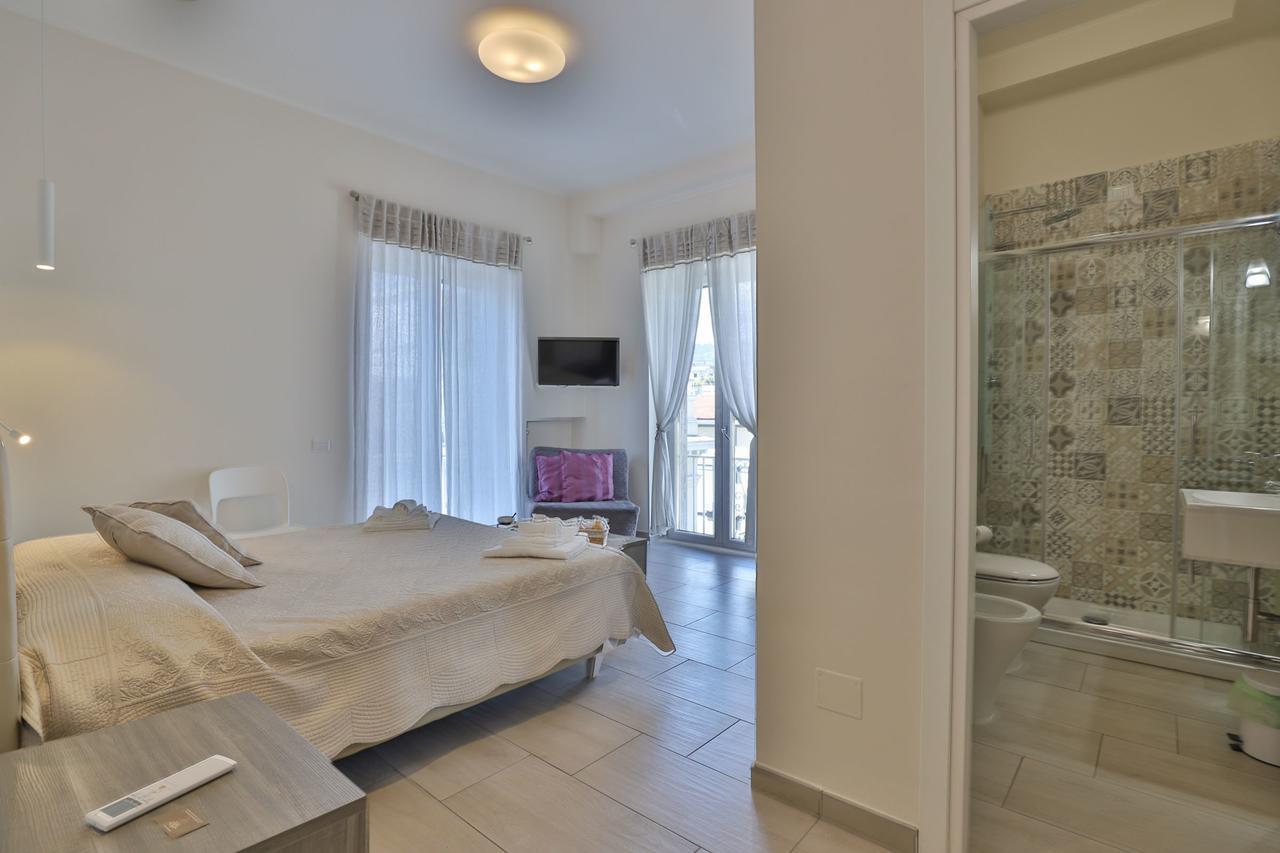 Residenza Eleonora Bed & Breakfast Salerno Ngoại thất bức ảnh